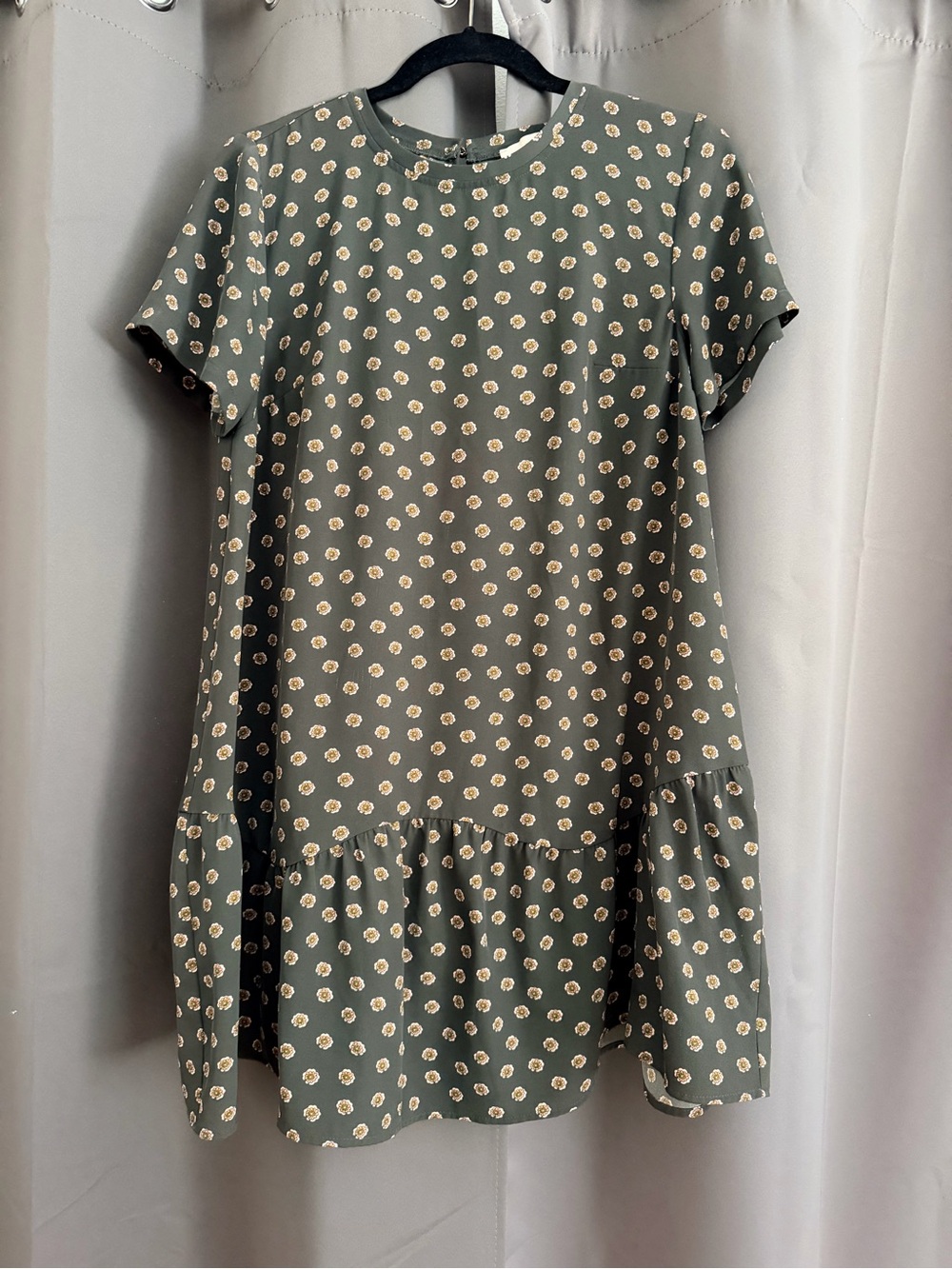 LOFT Green Floral Round Neck Short Sleeve Ruffle Dress